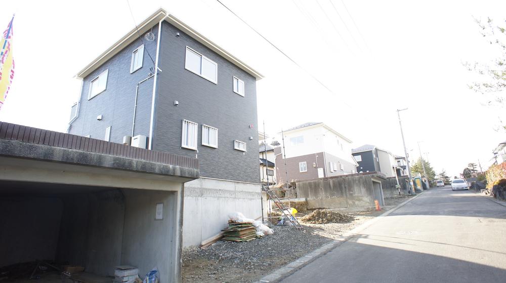 Local appearance photo