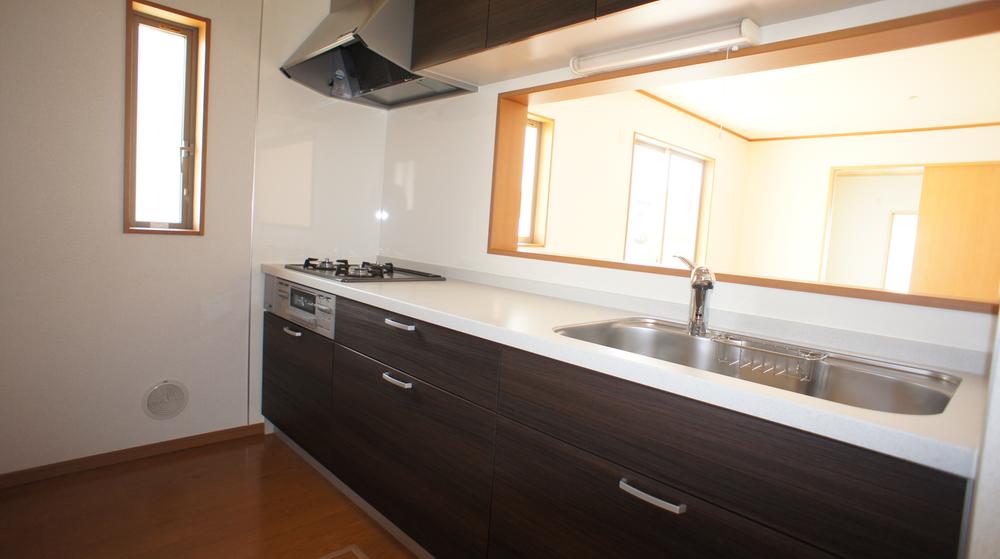 Same specifications photo (kitchen)