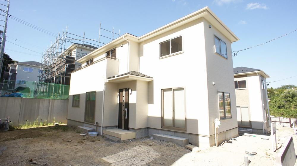 Local photos, including front road