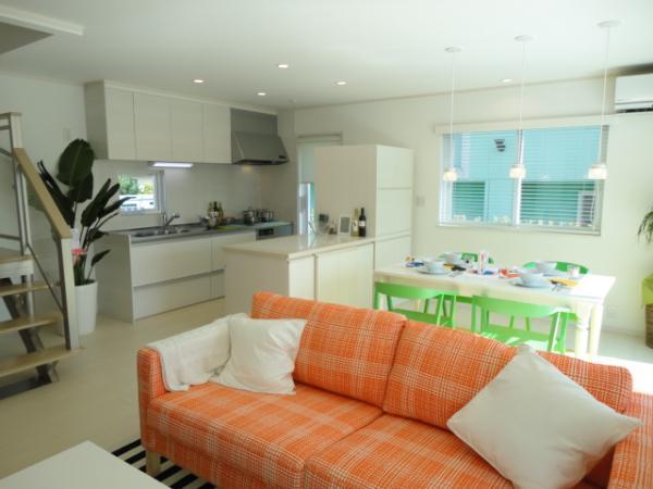 Same specifications photos (living)