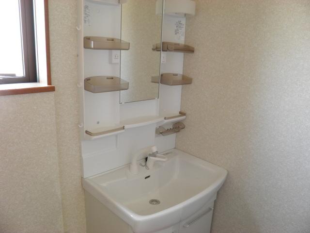 Same specifications photos (Other introspection). Same specifications