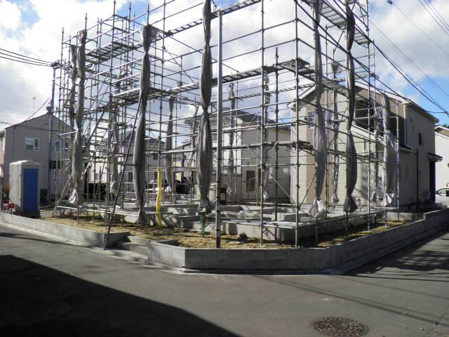 Local appearance photo. Local (11 May 2013) Shooting