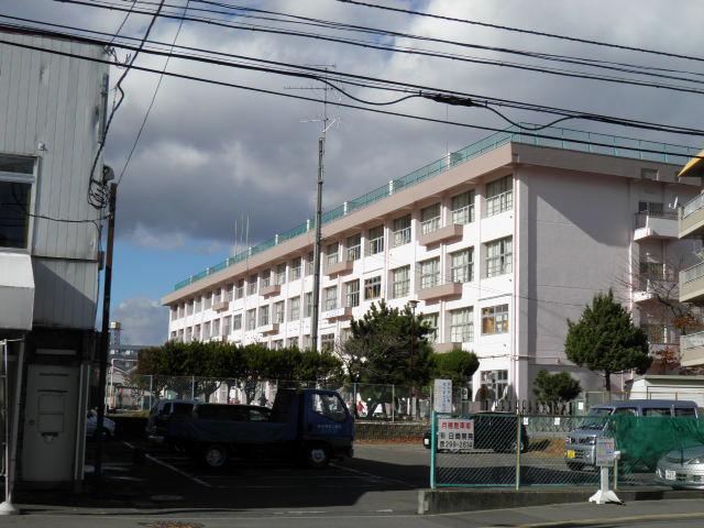 Primary school. 621m to Sendai Tatsuko cho Elementary School