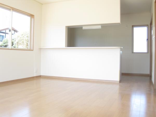 Same specifications photos (living)