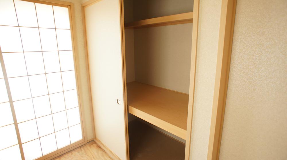 Receipt. Japanese-style room closet