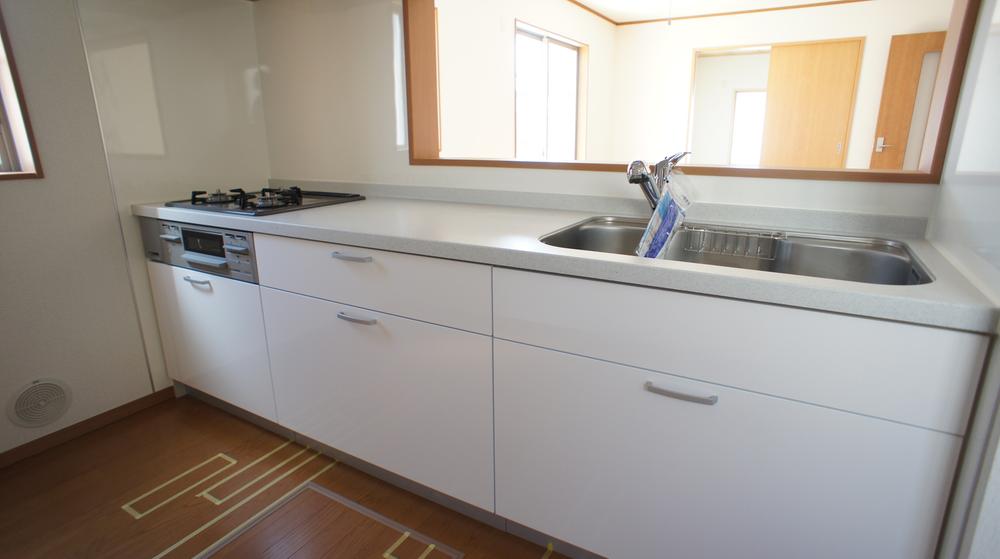 Same specifications photo (kitchen). Kitchen same specification example