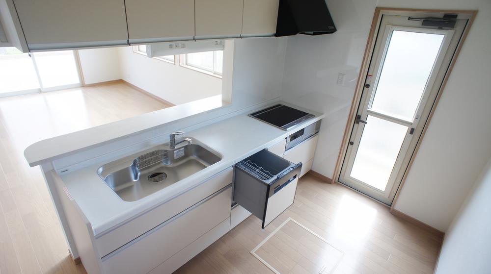 Same specifications photo (kitchen)