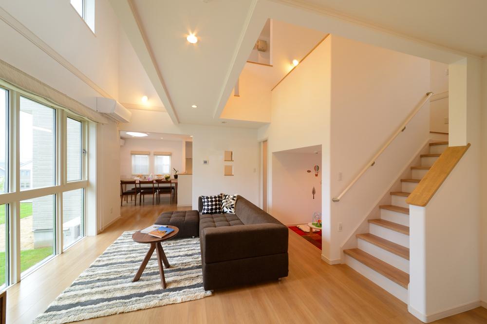 Living. Breadth of living the child Hashirimawareru safe rounded also Corner / Room (August 2013) Shooting