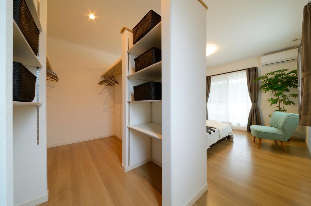 Receipt. King closet that can also plenty of storage, such as suits of every season of Papa / Room (August 2013) Shooting