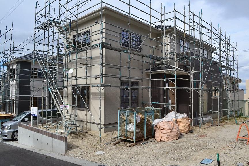 Local appearance photo. 19 Building