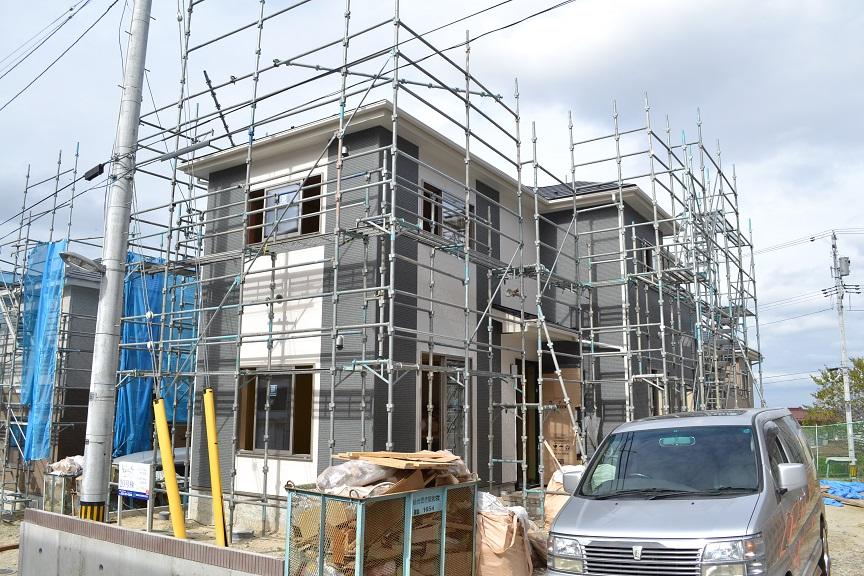 Local appearance photo. 20 Building