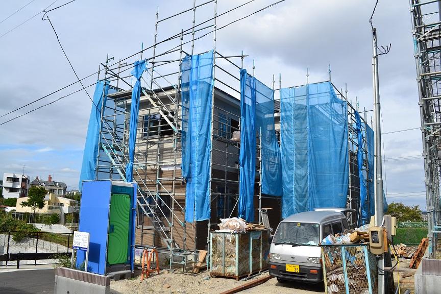 Local appearance photo. 21 Building