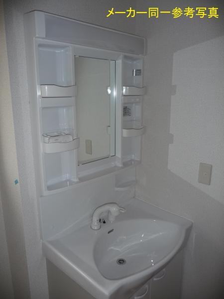 Same specifications photos (Other introspection)