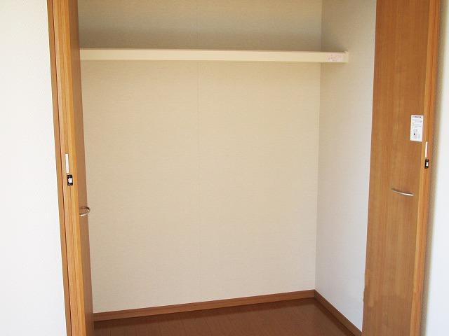 Same specifications photos (Other introspection). Storage same specification example