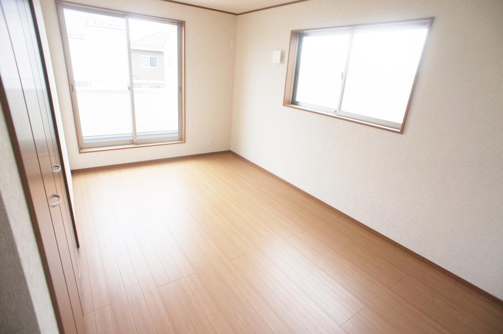 Non-living room. Same specifications Photos