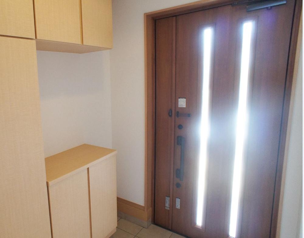 Entrance. Same specification example