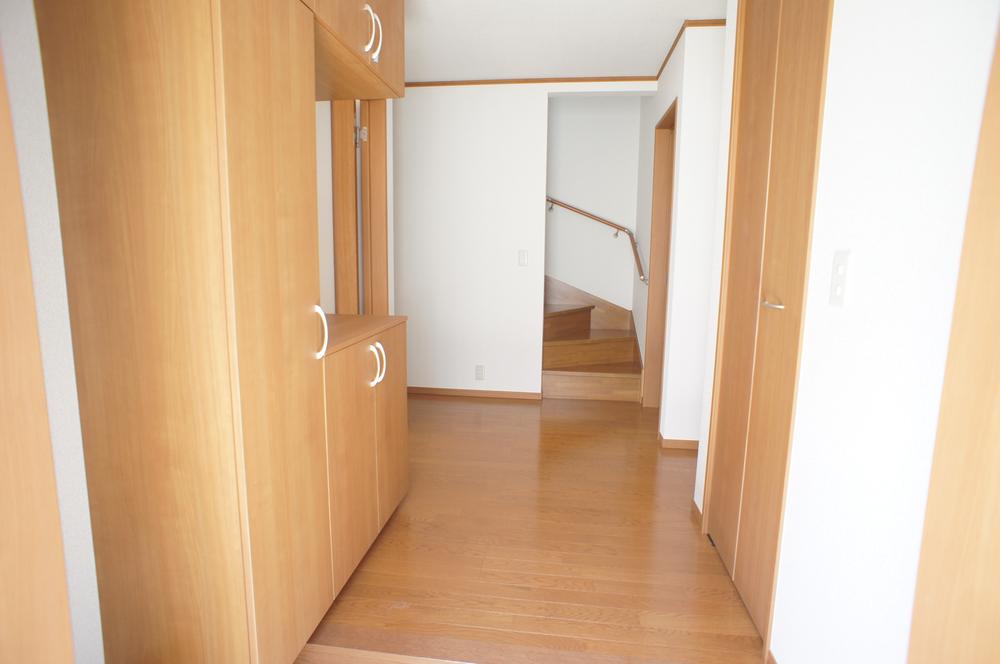 Entrance. Entrance Same specification example