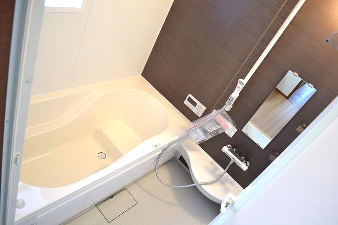 Same specifications photo (bathroom). Same specifications Support armrest, Support flange, When Ya rises, It is easy to grasp shape when in and out of the bathtub. Clean wall insulation dirt hardly marked with scratches. And rust worry does not have any. It does not leave a big water droplets