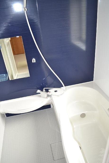 Same specifications photo (bathroom). Same specifications Kururin poi drainage port we solve the complaints of cleaning by the force of the vortex (^ 0 ^) / Easy to dry the floor, Comfortable tub with bench considering the fun of bathing (^ 0 ^) /