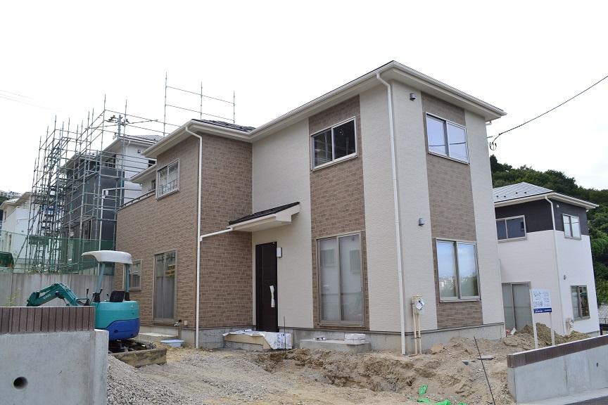 Local appearance photo. 23 Building