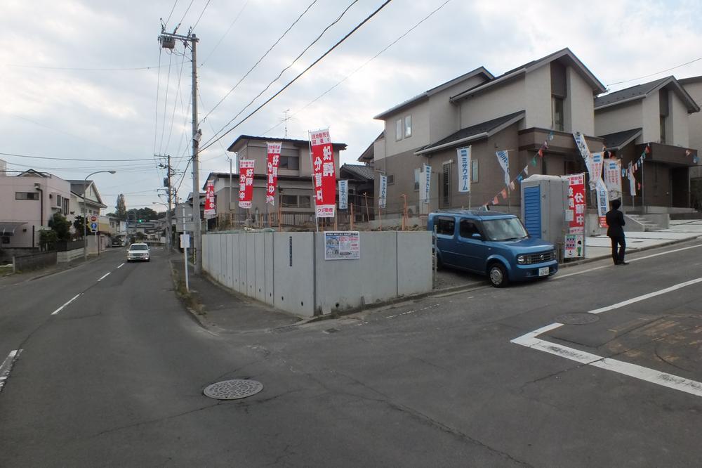 Local appearance photo. Local (11 May 2013) Shooting