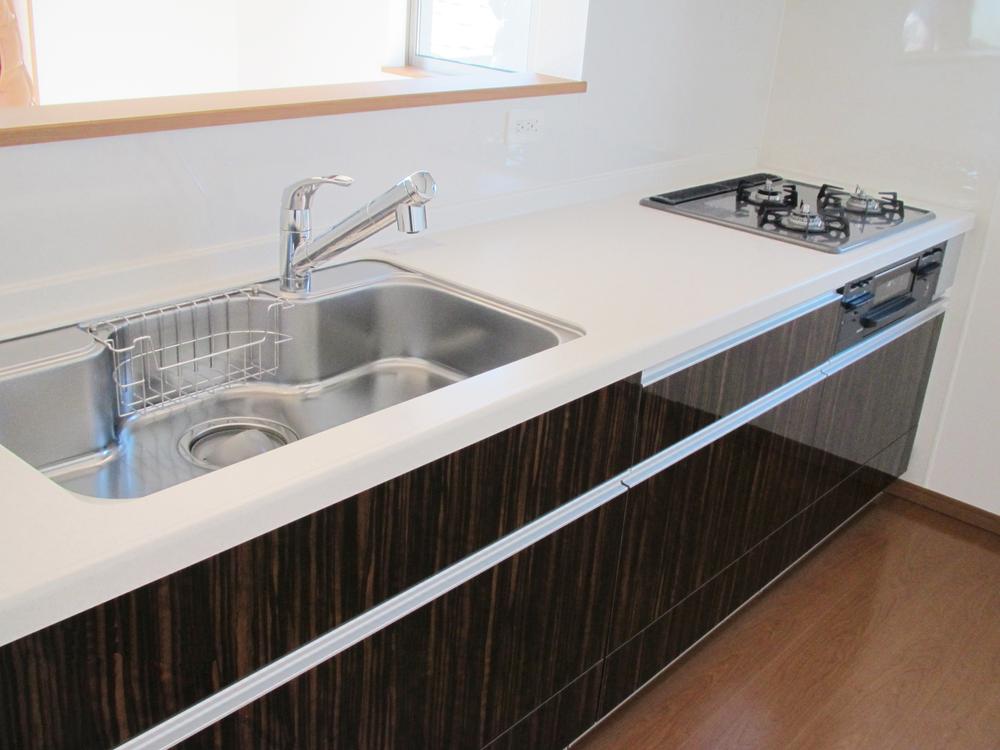 Same specifications photo (kitchen). Kitchen same specification example