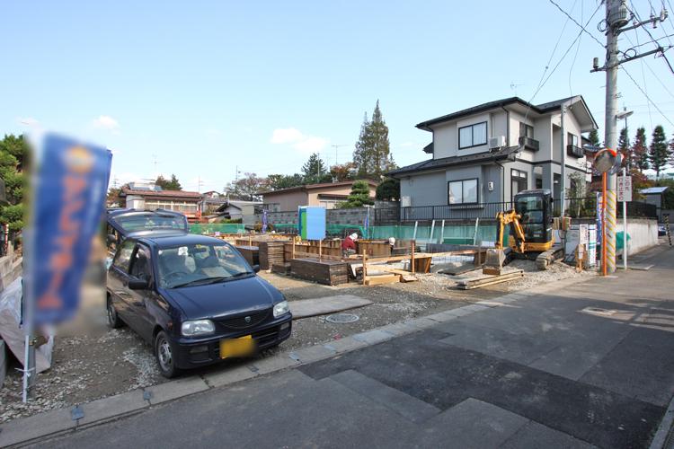 Local photos, including front road. Local (11 May 2013) Shooting