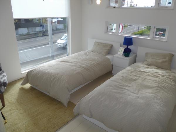 Same specifications photos (Other introspection)