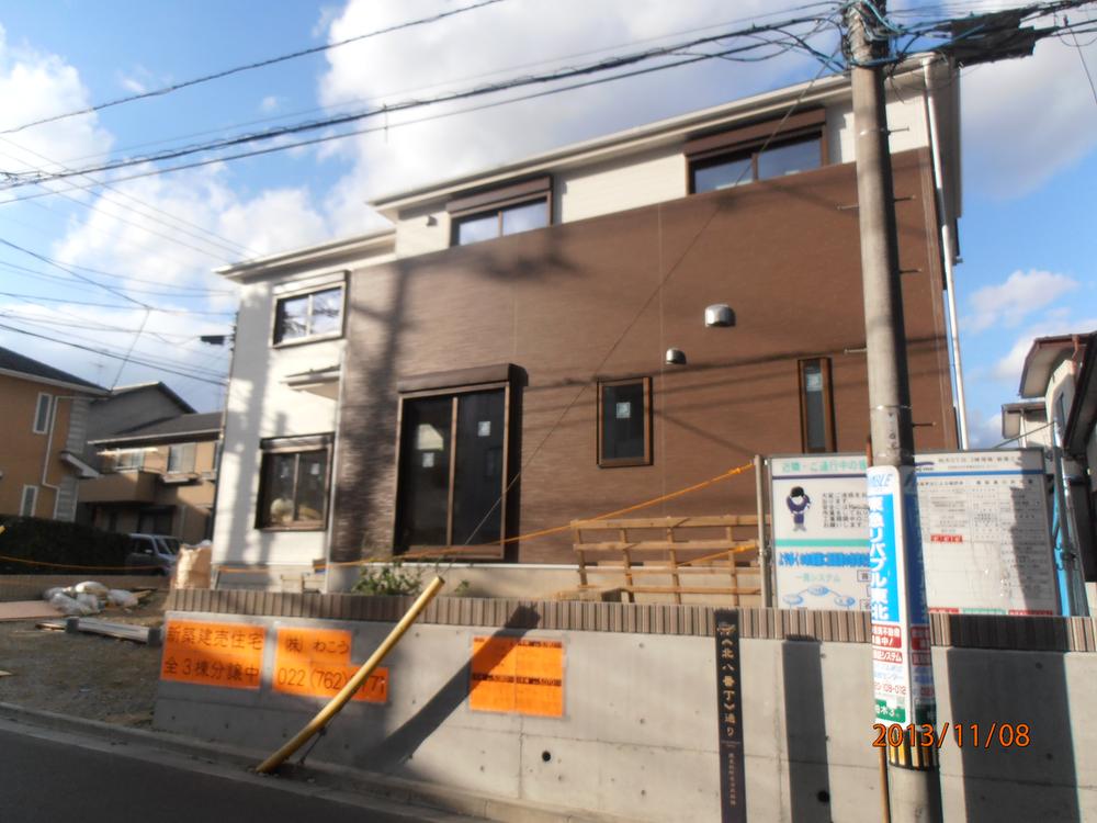 Local appearance photo. Local (11 May 2013) Shooting