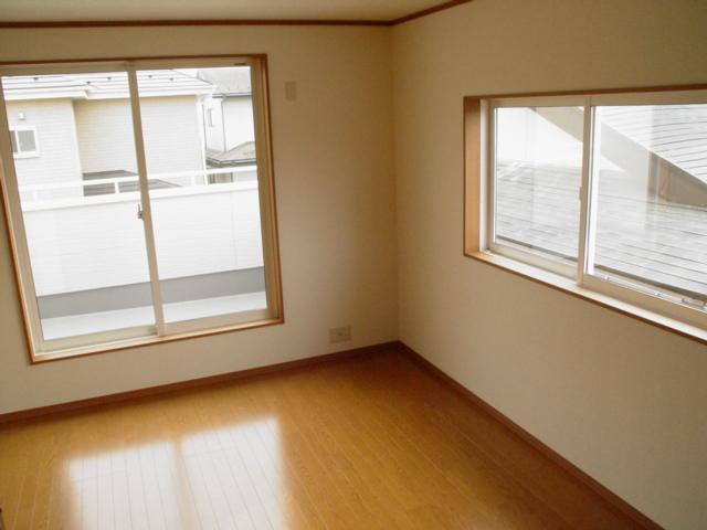 Same specifications photos (Other introspection)