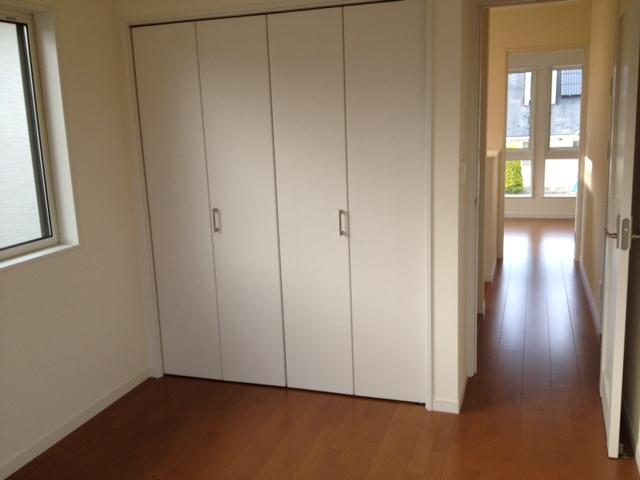 Receipt. Room (May 2013) Shooting