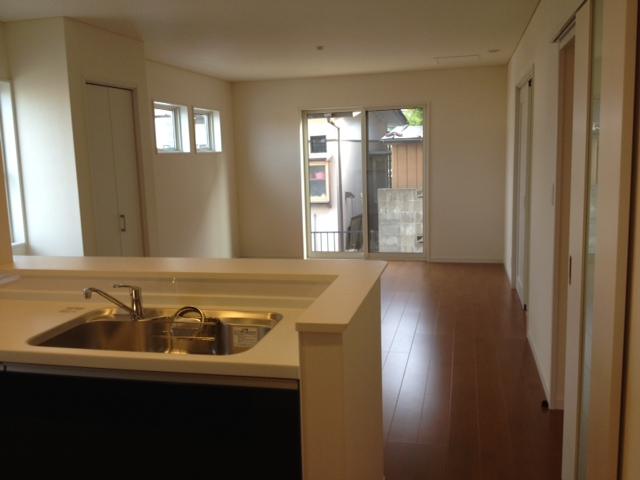 Kitchen. Room (May 2013) Shooting