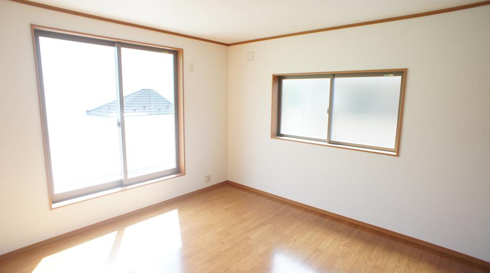 Same specifications photos (Other introspection). Western-style same specification example