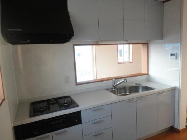 Same specifications photo (kitchen)