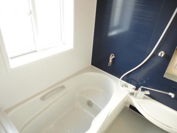 Same specifications photo (bathroom)