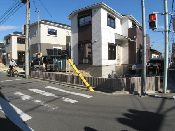 Local photos, including front road