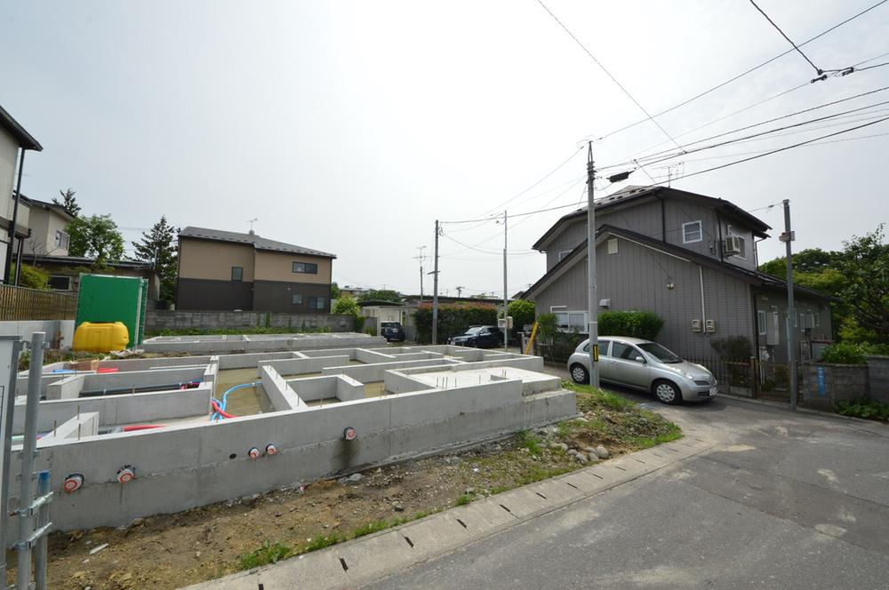 Local photos, including front road. Local (July 2013) Shooting