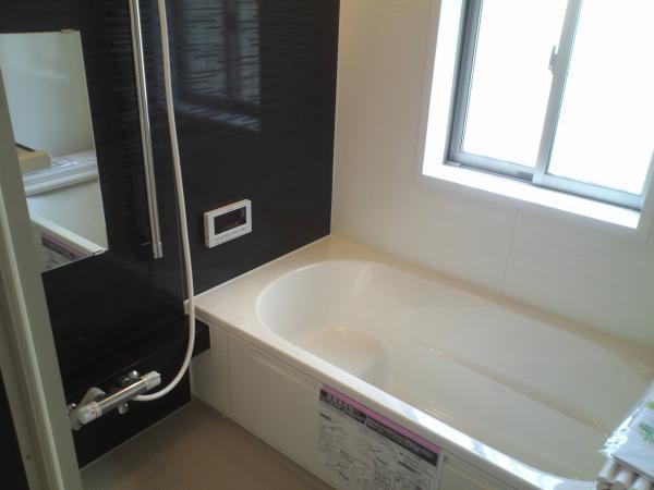Same specifications photo (bathroom)