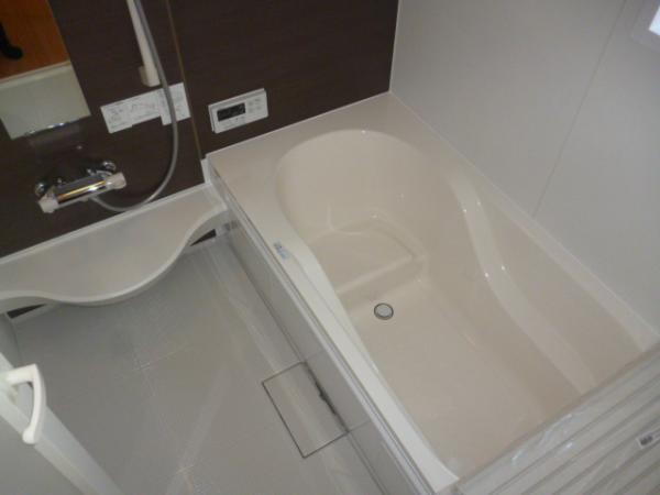 Same specifications photo (bathroom)