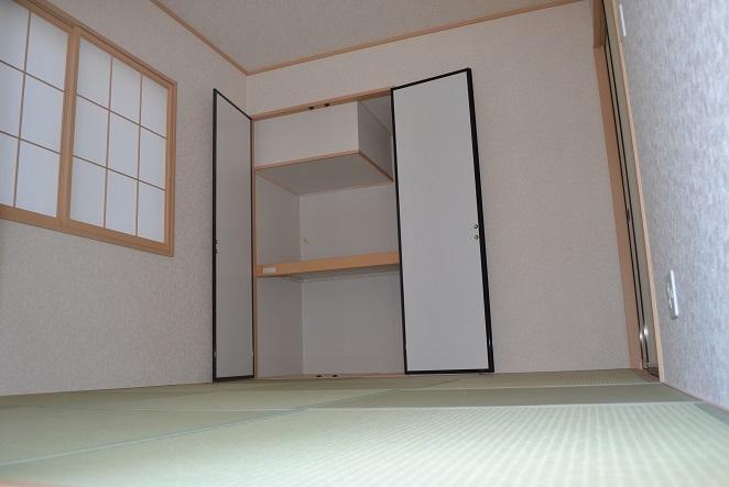 Non-living room. First floor Japanese-style room Same specifications