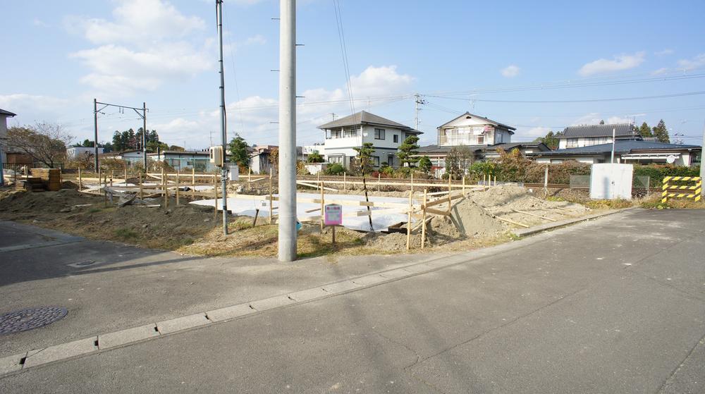 Local photos, including front road