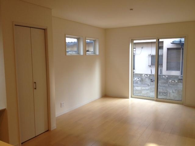 Living. Room (May 2013) Shooting