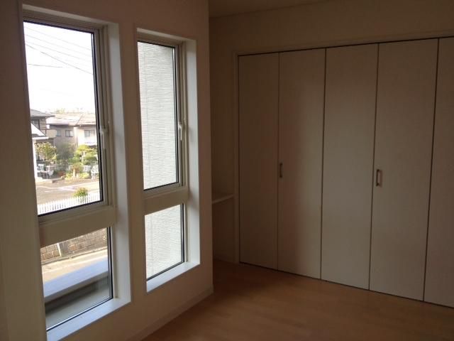 Non-living room. Room (May 2013) Shooting