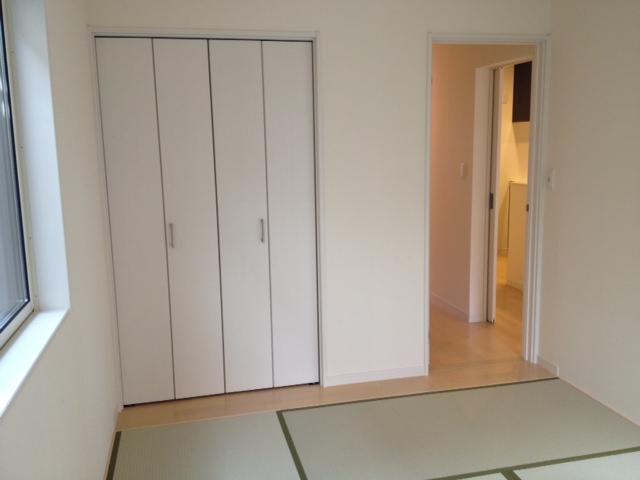 Non-living room. Room (May 2013) Shooting