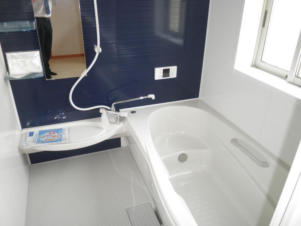 Same specifications photo (bathroom)