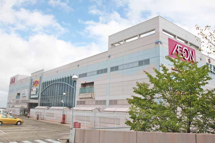 Shopping centre. 785m until ion Sendai Nakayama Shopping Center