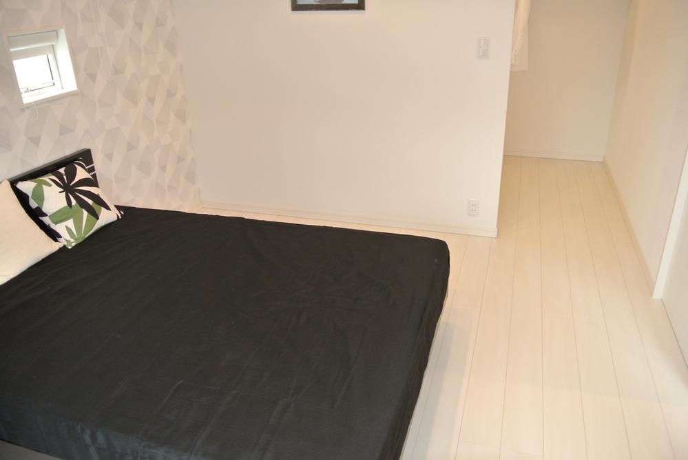 Non-living room. Master bedroom