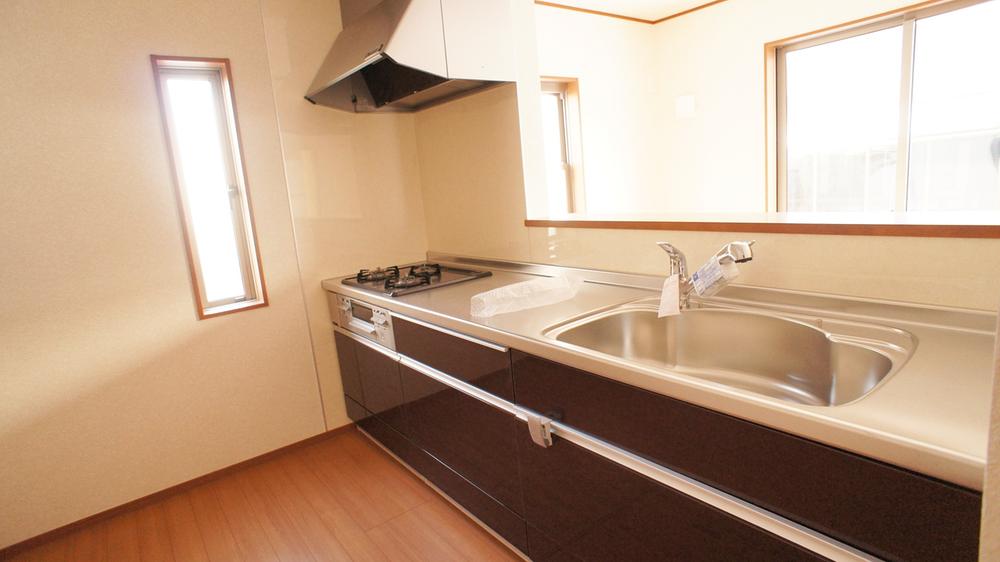 Same specifications photo (kitchen)