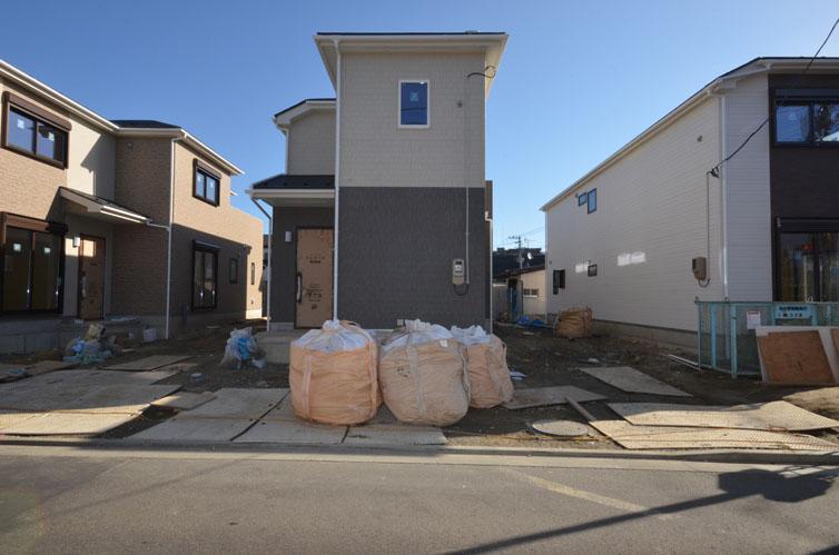 Local photos, including front road. November 9 days now