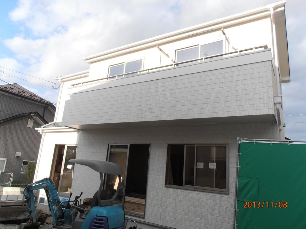 Local appearance photo. Local (11 May 2013) Shooting